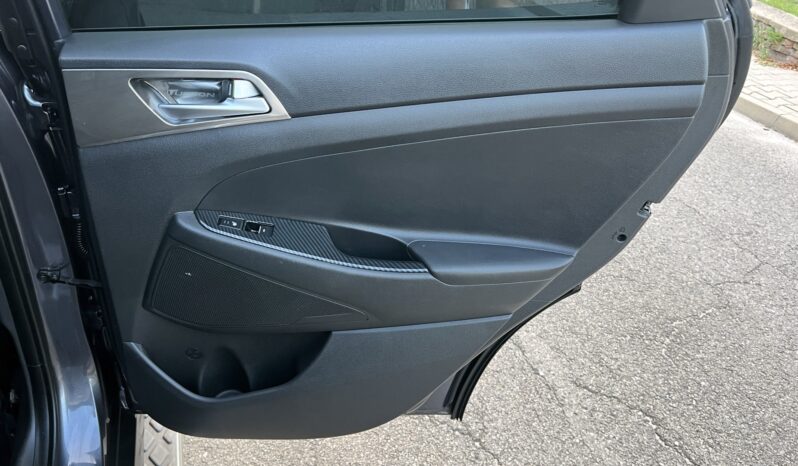 Hyundai Tucson | 4×4 (doł. automatycznie) | Manualna | 136 KM | Szary full