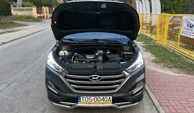 Hyundai Tucson | 4×4 (doł. automatycznie) | Manualna | 136 KM | Szary full