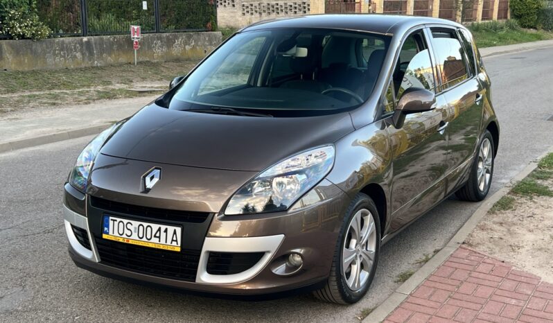 Renault Scenic | FWD (przód) | Manualna | 110 KM | Brązowy full