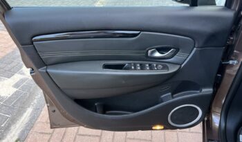 Renault Scenic | FWD (przód) | Manualna | 110 KM | Brązowy full