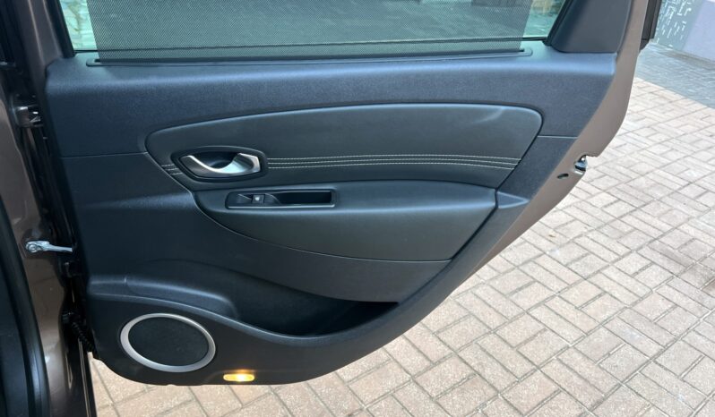 Renault Scenic | FWD (przód) | Manualna | 110 KM | Brązowy full