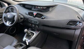Renault Scenic | FWD (przód) | Manualna | 110 KM | Brązowy full