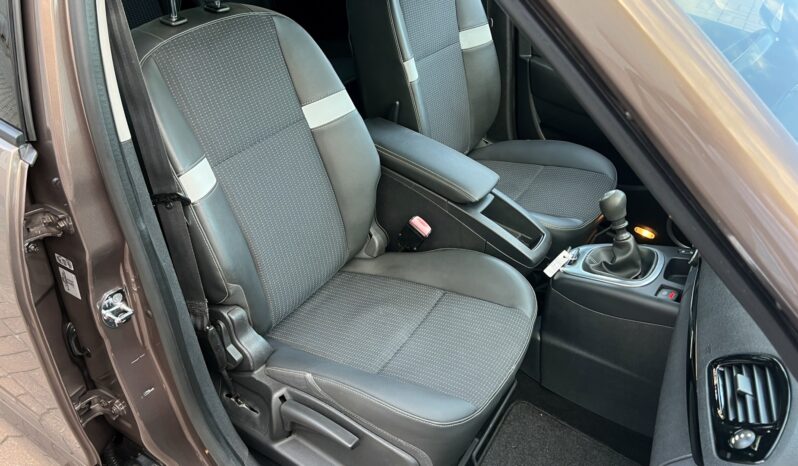 Renault Scenic | FWD (przód) | Manualna | 110 KM | Brązowy full