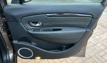 Renault Scenic | FWD (przód) | Manualna | 110 KM | Brązowy full