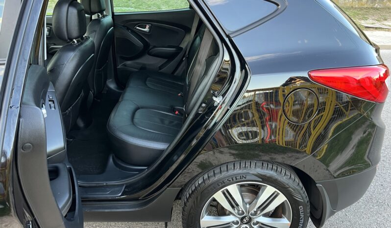 Hyundai ix35 | 4×4 (doł. automatycznie) | Automatyczna |  KM | Czarny full
