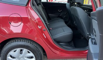 Renault Megane | FWD (przód) | Manualna | 110 KM | Bordowy full