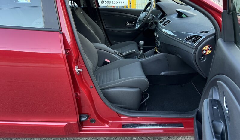 Renault Megane | FWD (przód) | Manualna | 110 KM | Bordowy full