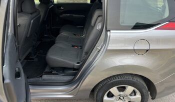 Peugeot 5008 | FWD (przód) | Manualna | 150 KM | Srebrny full