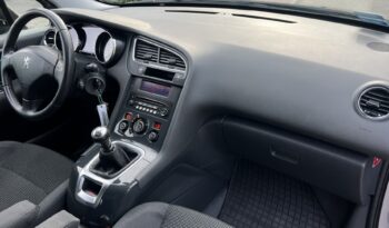 Peugeot 5008 | FWD (przód) | Manualna | 150 KM | Srebrny full