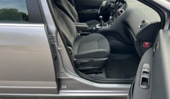 Peugeot 5008 | FWD (przód) | Manualna | 150 KM | Srebrny full