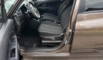Kia Venga | FWD (przód) | Manualna | 128 KM | Brązowy full