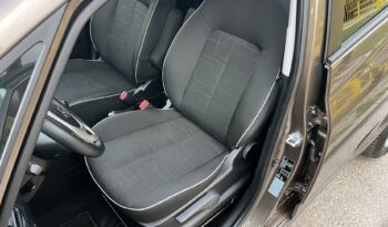 Kia Venga | FWD (przód) | Manualna | 128 KM | Brązowy full