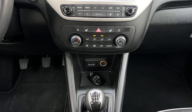 Kia Venga | FWD (przód) | Manualna | 128 KM | Brązowy full