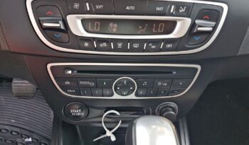 Renault Megane | FWD (przód) | Automatyczna | 140 KM | Niebieski full