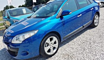 Renault Megane | FWD (przód) | Automatyczna | 140 KM | Niebieski full