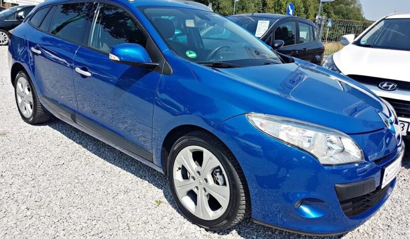 Renault Megane | FWD (przód) | Automatyczna | 140 KM | Niebieski full