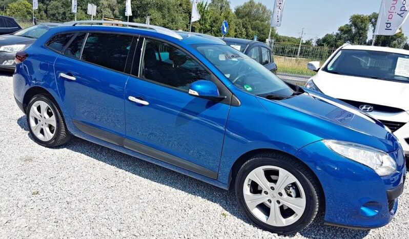 Renault Megane | FWD (przód) | Automatyczna | 140 KM | Niebieski full