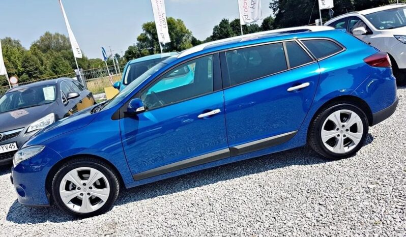 Renault Megane | FWD (przód) | Automatyczna | 140 KM | Niebieski full