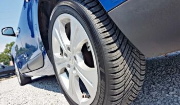 Renault Megane | FWD (przód) | Automatyczna | 140 KM | Niebieski full