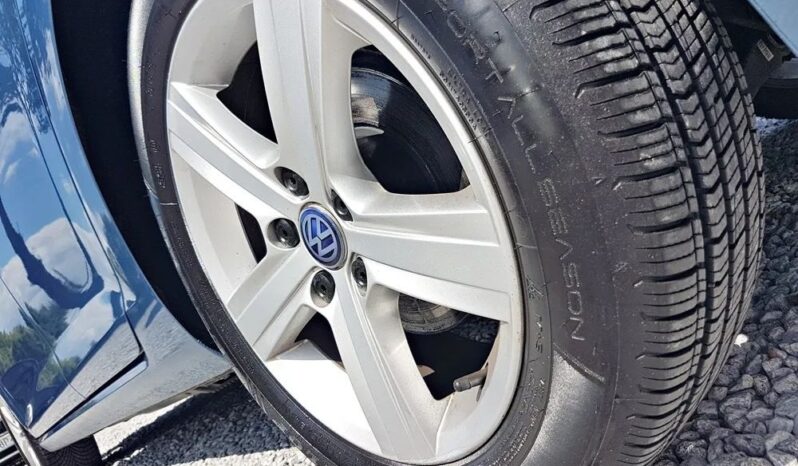 Volkswagen Golf | FWD (przód) | Manualna | 122 KM | Niebieski full