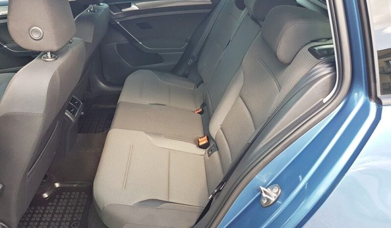 Volkswagen Golf | FWD (przód) | Manualna | 122 KM | Niebieski full