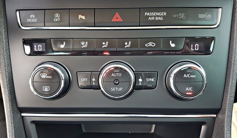 Seat Leon | FWD (przód) | Manualna | 122 KM | Biały full