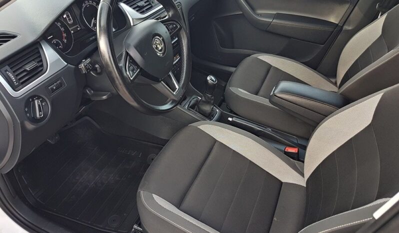 Skoda RAPID | FWD (przód) | Manualna | 115 KM | Biały full