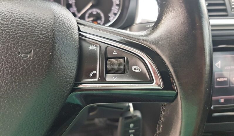 Skoda RAPID | FWD (przód) | Manualna | 115 KM | Biały full