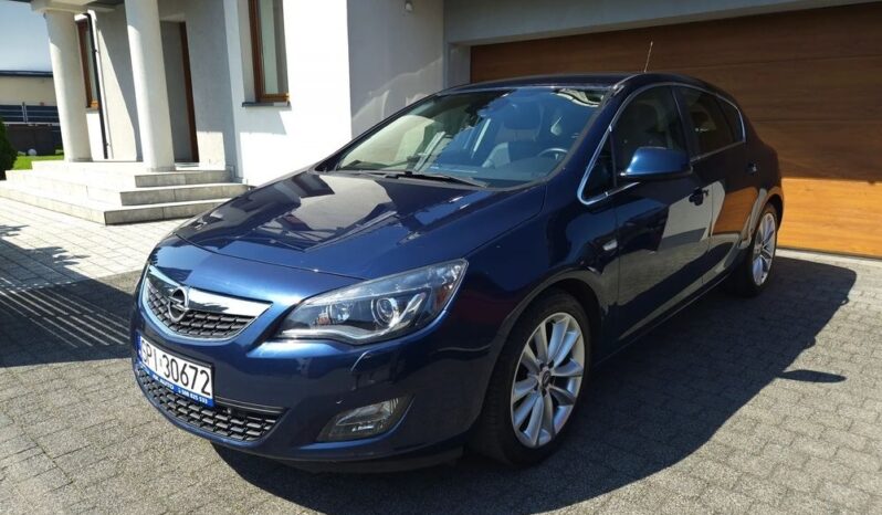 Opel Astra | FWD (przód) | Manualna | 180 KM | Niebieski full