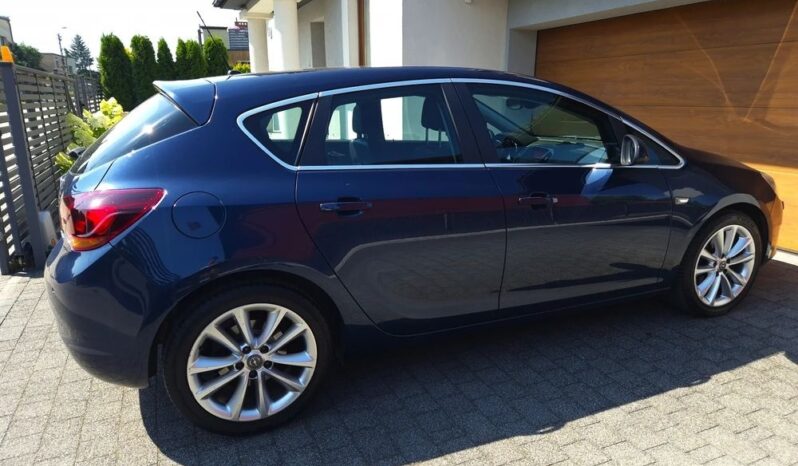 Opel Astra | FWD (przód) | Manualna | 180 KM | Niebieski full