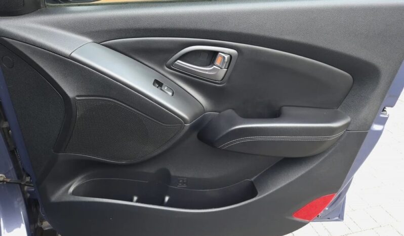 Hyundai ix35 | FWD (przód) | Manualna | 135 KM | Niebieski full