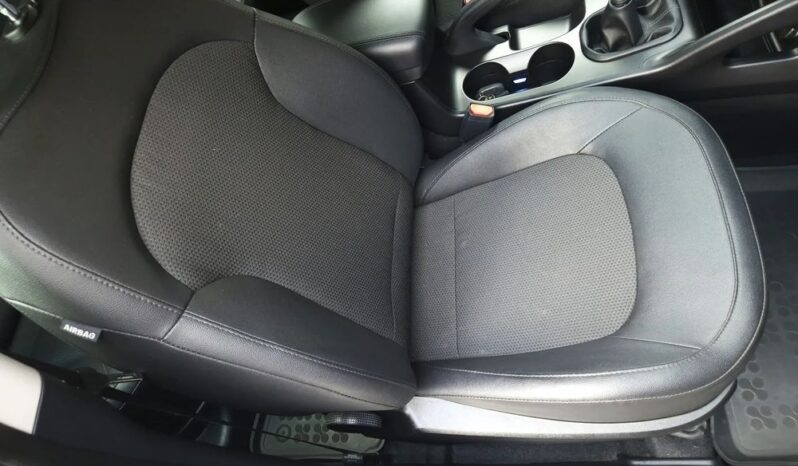 Hyundai ix35 | FWD (przód) | Manualna | 135 KM | Niebieski full