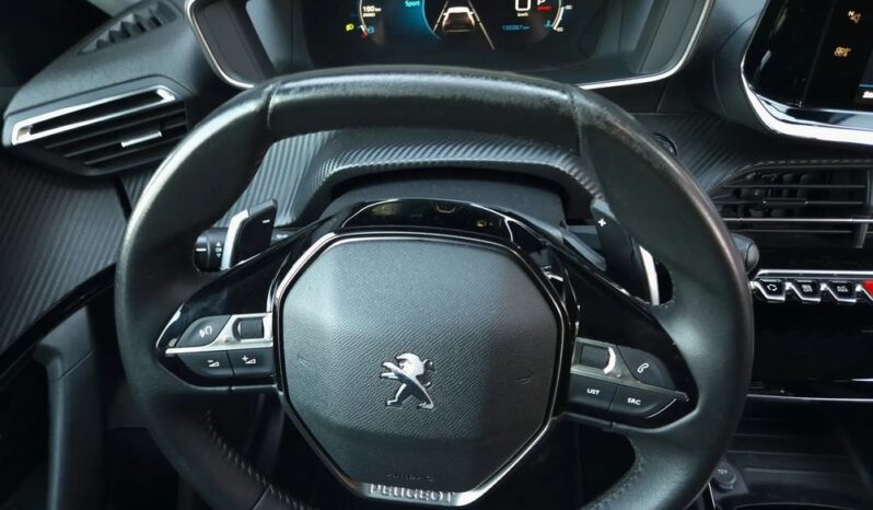 Peugeot 2008 | FWD (przód) | Automatyczna | 130 KM | Szary full