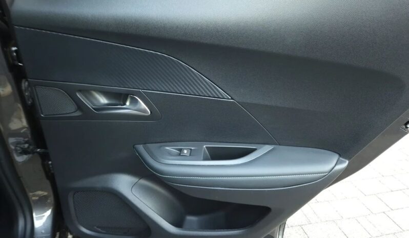 Peugeot 2008 | FWD (przód) | Automatyczna | 130 KM | Szary full
