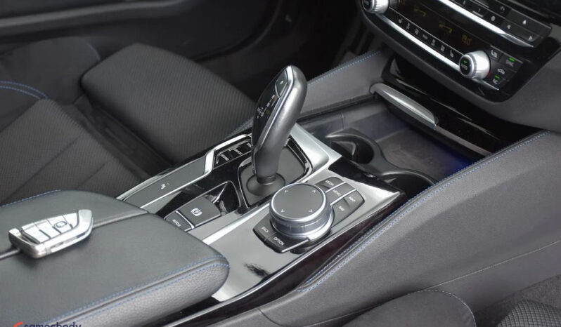 BMW Seria 5 | 4×4 (stały) | Automatyczna | 252 KM | Czarny full