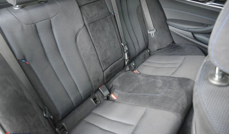 BMW Seria 5 | 4×4 (stały) | Automatyczna | 252 KM | Czarny full