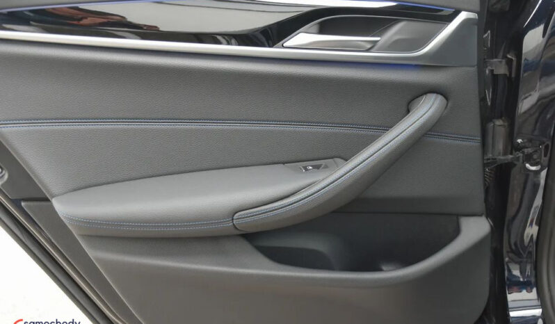 BMW Seria 5 | 4×4 (stały) | Automatyczna | 252 KM | Czarny full