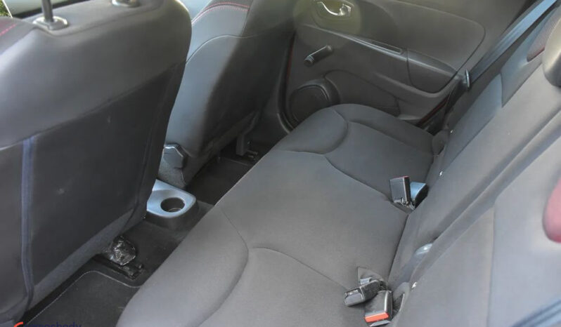 Renault Clio | FWD (przód) | Manualna | 75 KM | Czerwony full