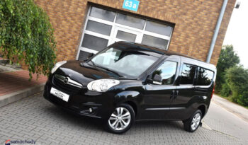 Opel Combo | Fwd (Przód) | Manualna | 120 Km | Czarny