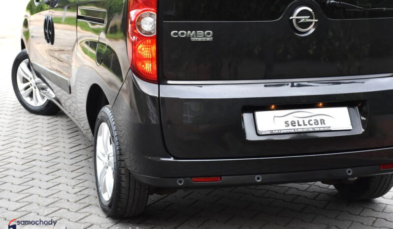 Opel Combo | FWD (przód) | Manualna | 120 KM | Czarny full