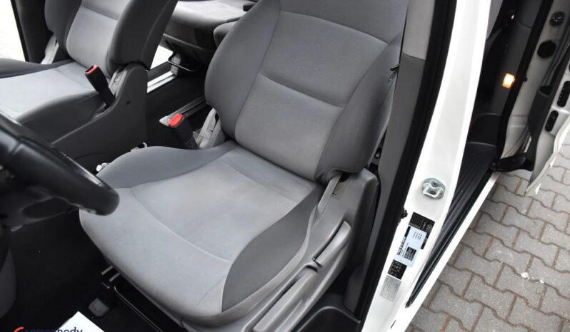 Hyundai H-1 | RWD (tył) | Manualna | 170 KM | Biały full