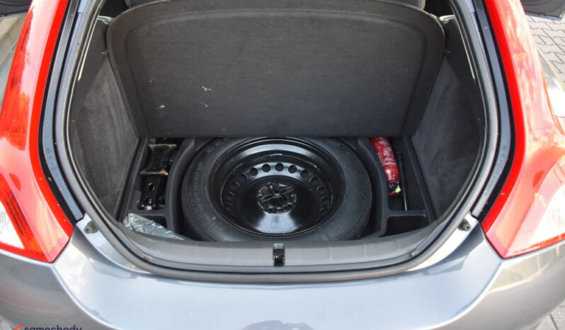 Volvo C30 | FWD (przód) | Manualna | 115 KM | Szary full