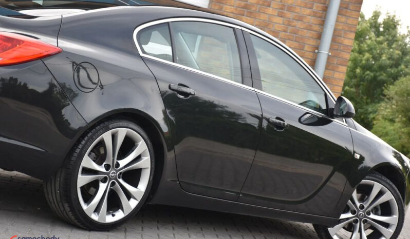 Opel Insignia | FWD (przód) | Manualna | 160 KM | Czarny full