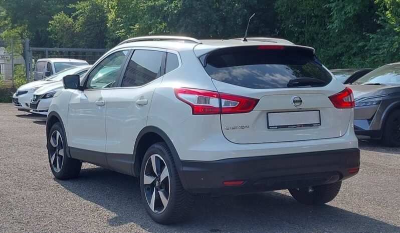 Nissan Qashqai | 2017 | 163 KM | 1600cm3 | Biały full