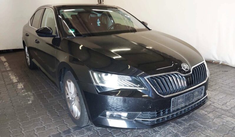 Skoda Superb | 2017 | 150 Km | 1968Cm3 | Czarny