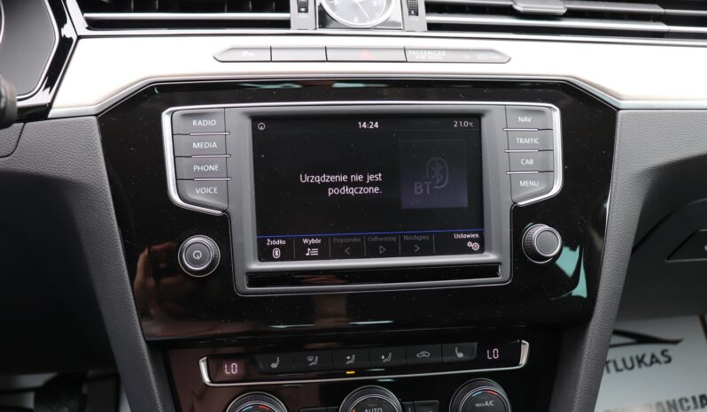 Volkswagen Passat | 2016 | 150 KM | 1968cm3 | Czarny full