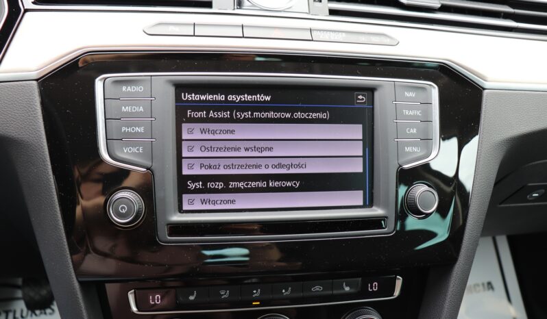 Volkswagen Passat | 2016 | 150 KM | 1968cm3 | Czarny full