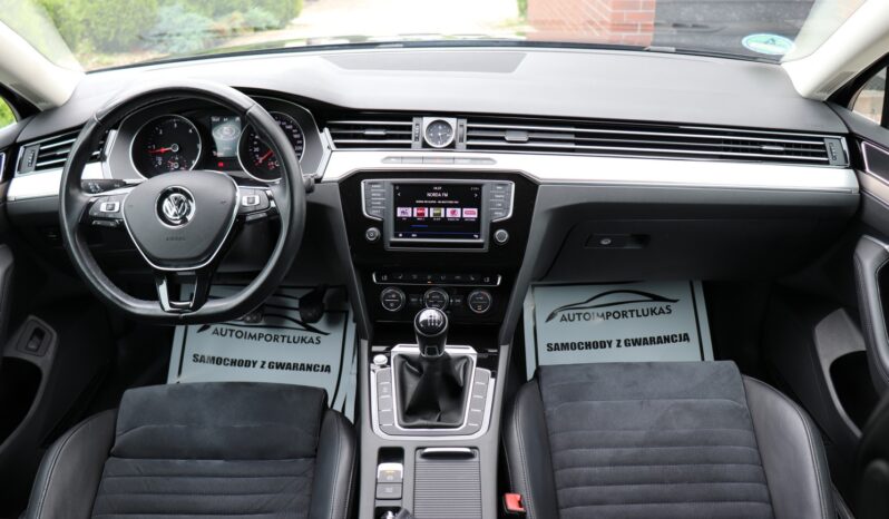 Volkswagen Passat | 2016 | 150 KM | 1968cm3 | Czarny full
