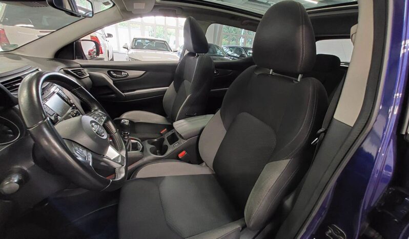 Nissan Qashqai | 2019 | 140 KM | 1300cm3 | Granatowy full