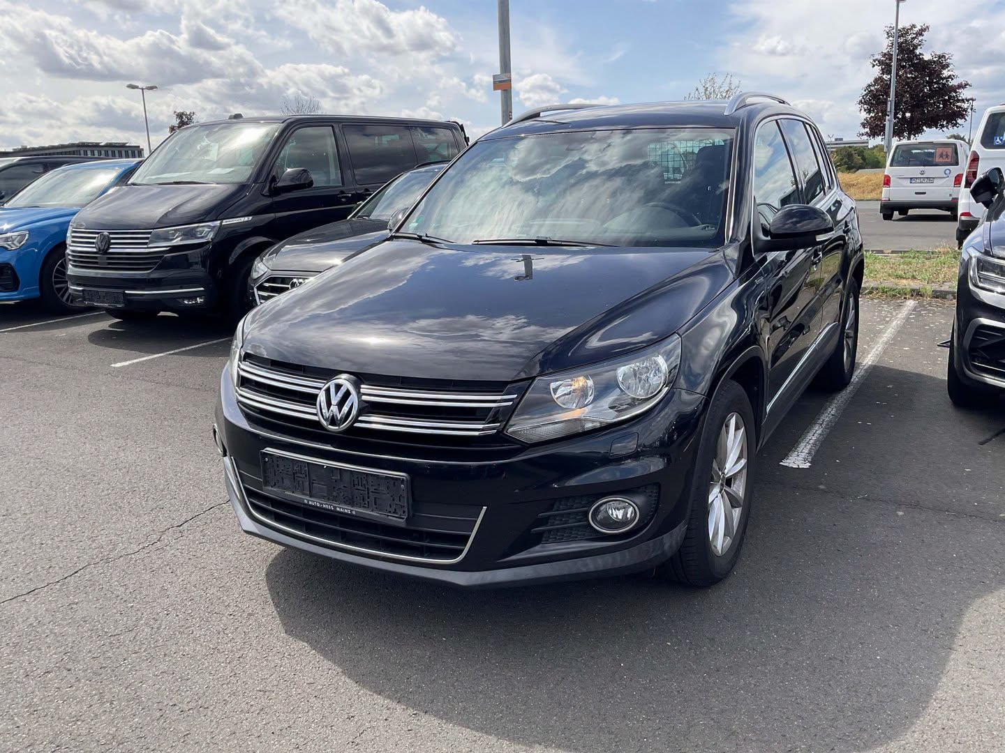 Volkswagen Tiguan | 2015 | 140 Km | 1968Cm3 | Czarny